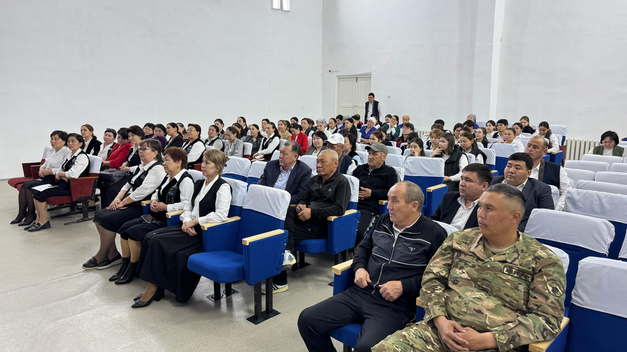 Отырар ауданы білім бөлімінің қолдауымен «Жамбыл атындағы мектеп- лицей» КММ-де 1 сәуір күні өте маңызды топтық семинар өтті.