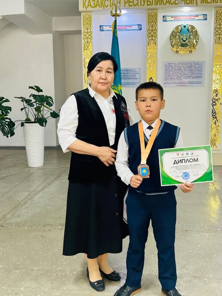 ӨНЕР-БІЛІМ КӨКЖИЕГІН БАҒЫНДЫРҒАН ШӘКІРТТЕР — МЕКТЕП - ЛИЦЕЙ  МАҚТАНЫШТАРЫ!