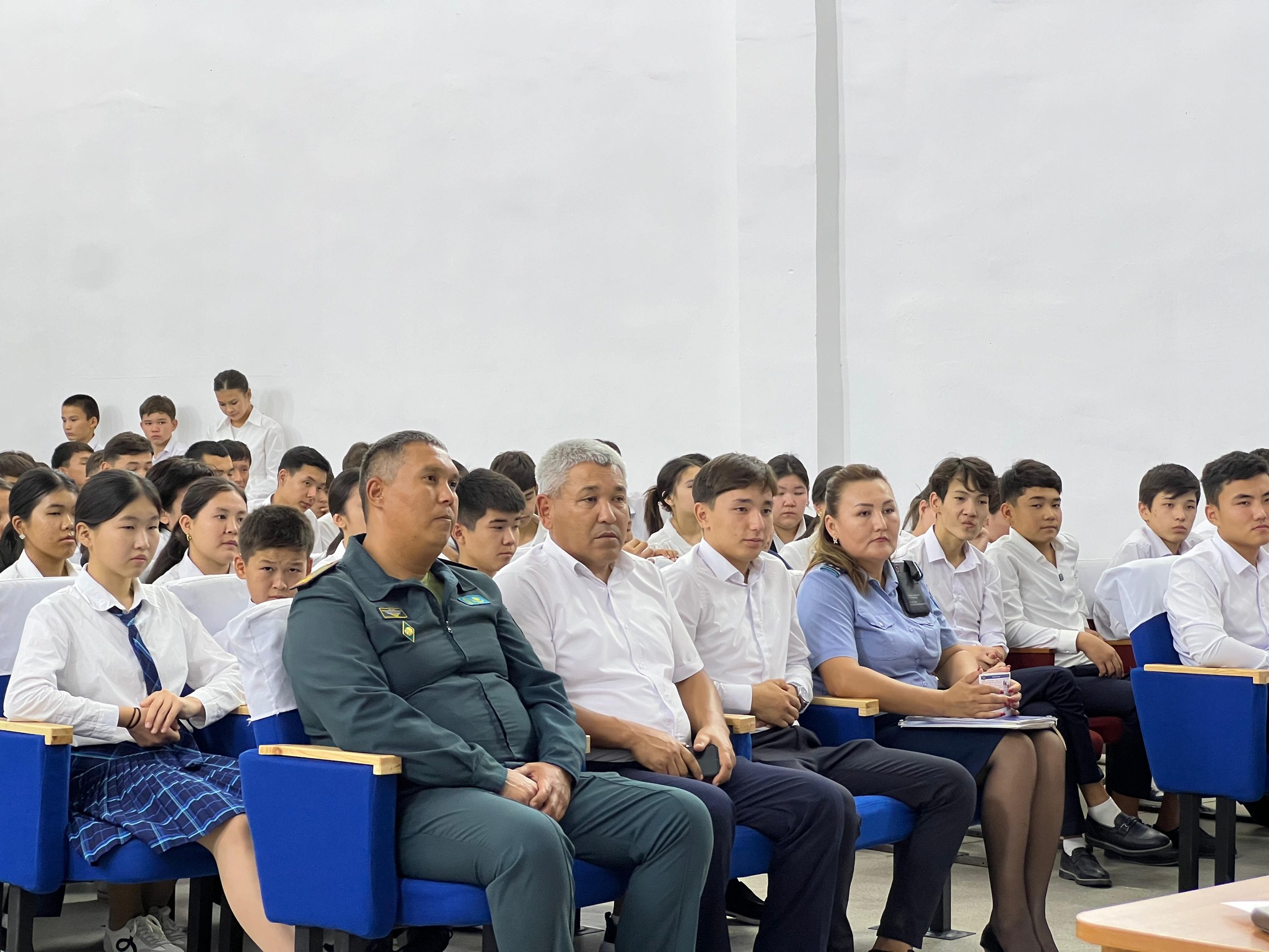 Жамбыл  атындағы  мектеп-лицейіндегі кездесу   