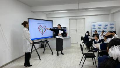 Қыз бала тәрбиес