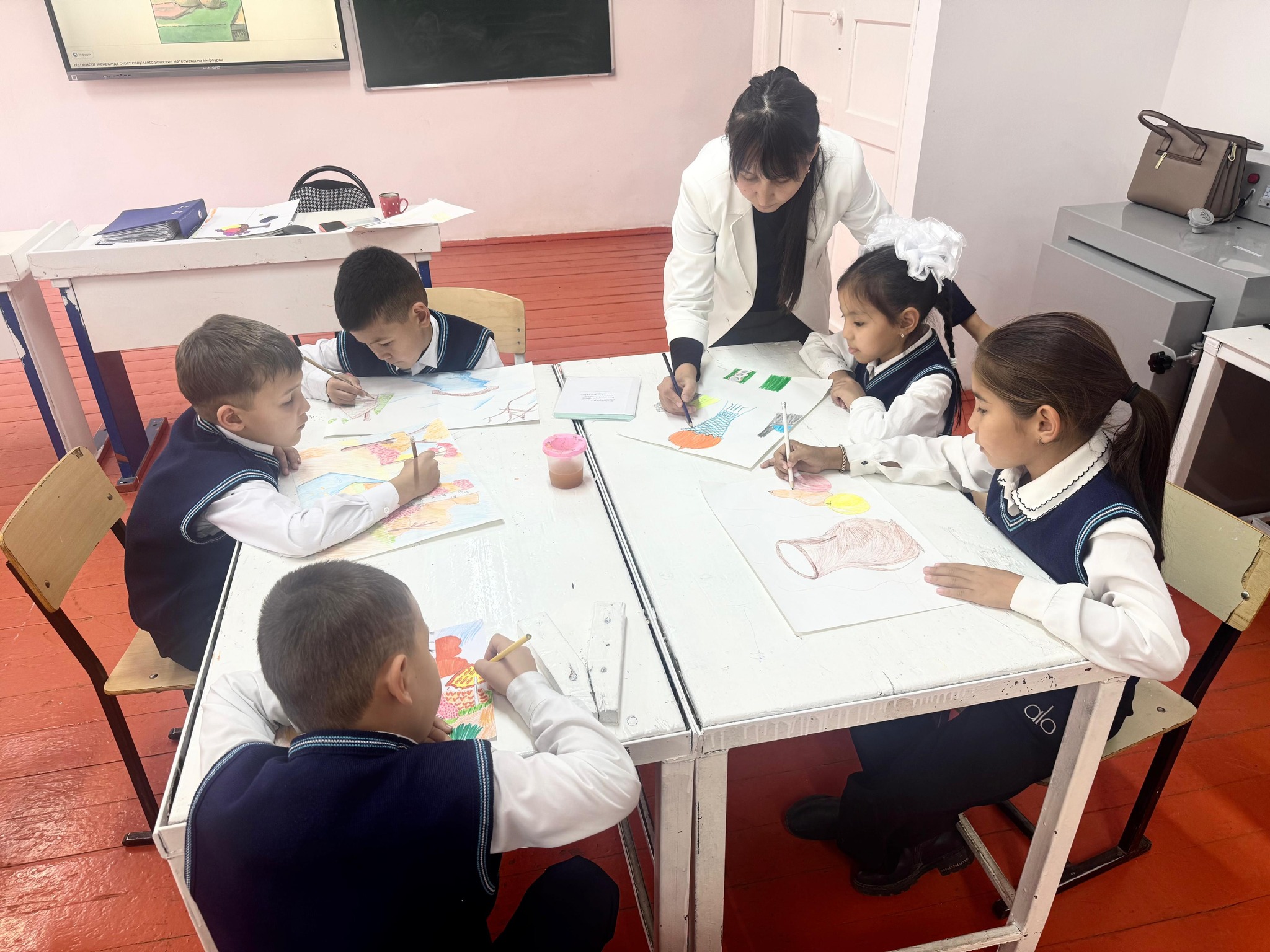  "ДосболLIKE" достық қолын ұсын !" 