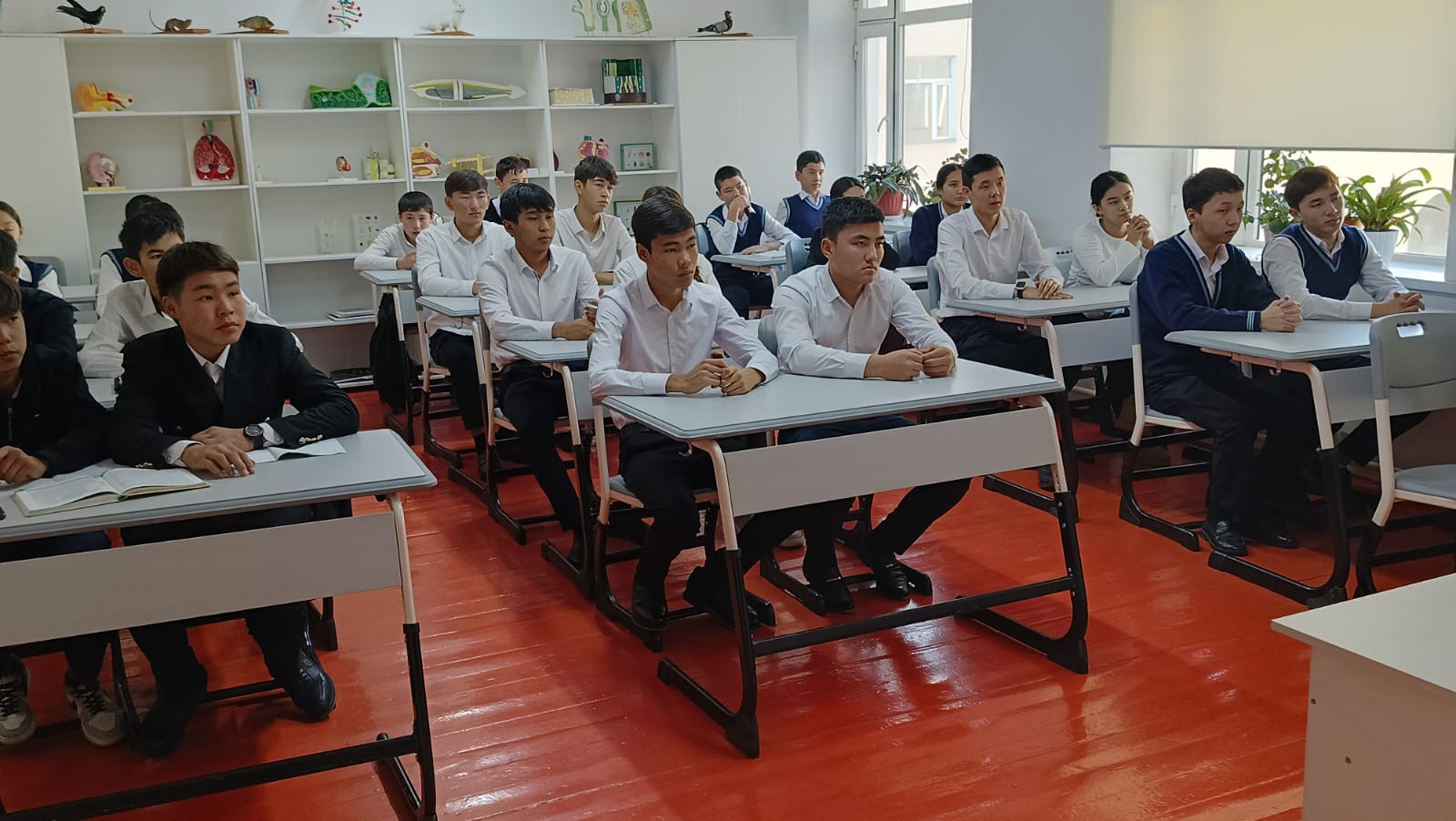 Еңбек елдің тірегі-маман мемлекет болашағы