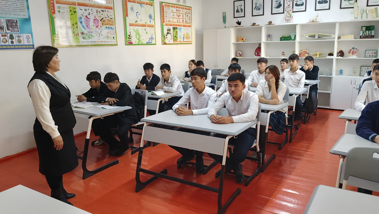 Еңбек елдің тірегі-маман мемлекет болашағы