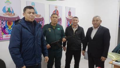 БІР ҰЯДАН ҰШҚАН ТҮЛЕКТЕР