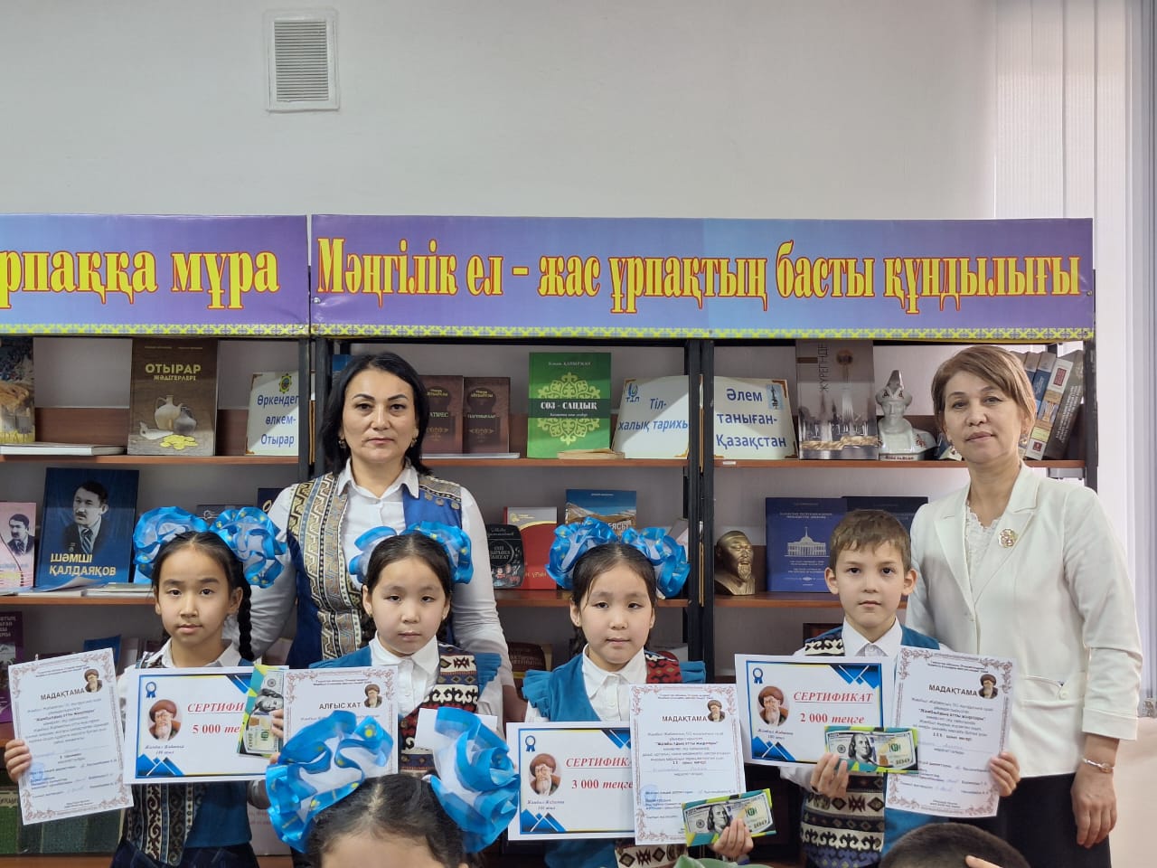 ЖАМБЫЛДЫҢ ОТТЫ ЖЫРЛАРЫ!