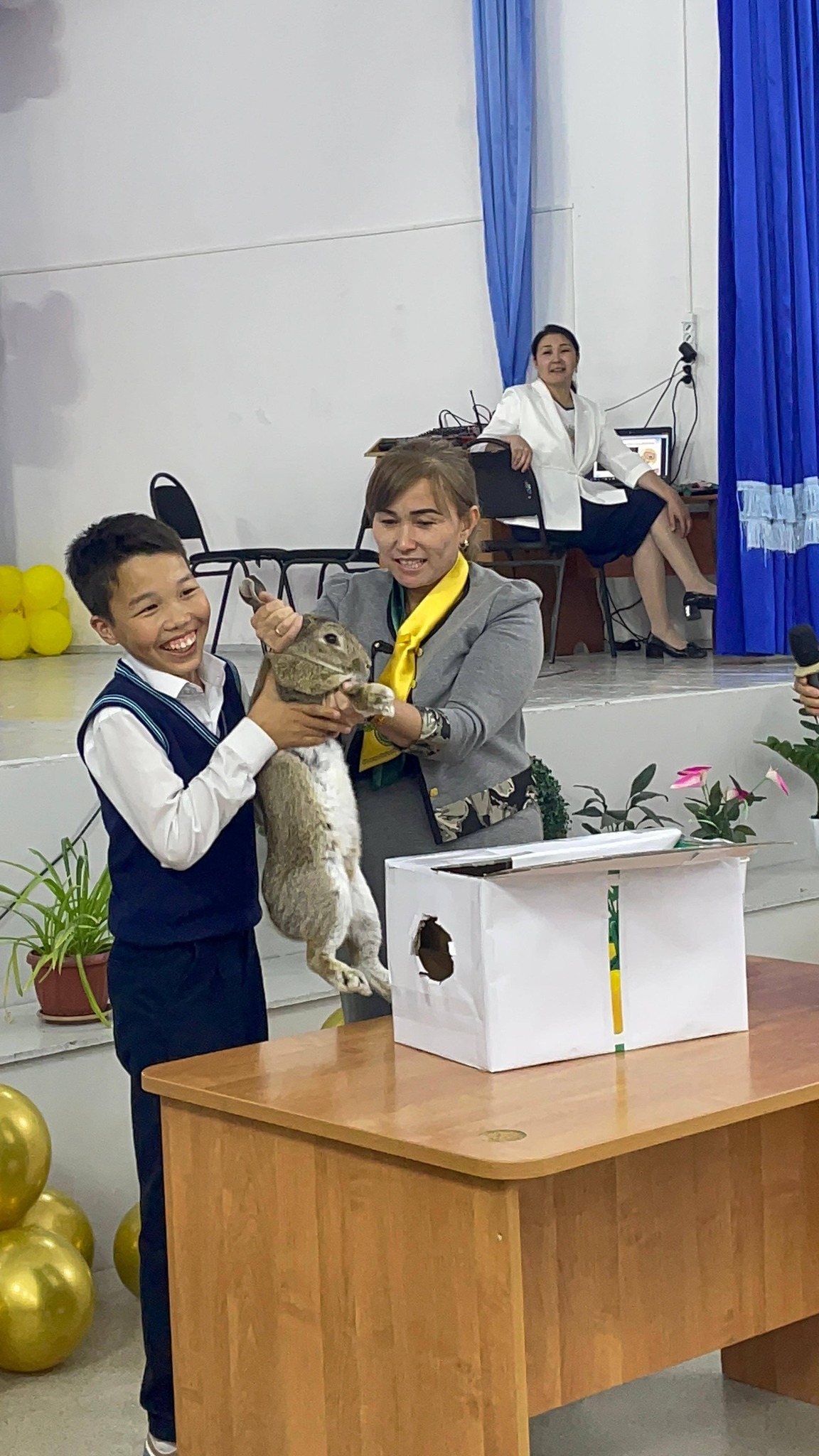 Сырлы әлем бірлестігінің онкүндігі бүгін өз мәресіне жетіп, салтанатты түрде жабылды.