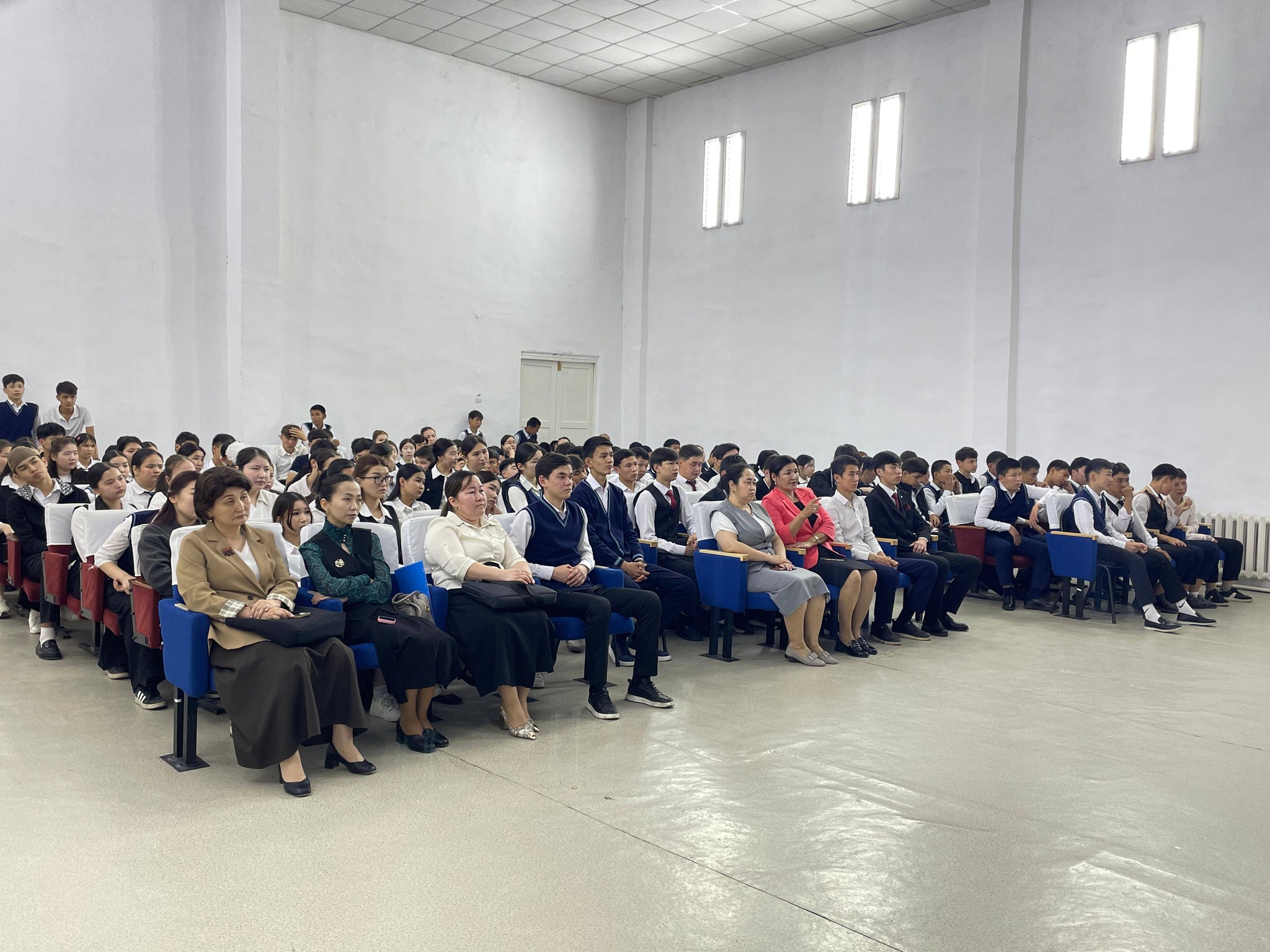 Облыс прокурорының орынбасары Д. Тлемисовтың төрағалығымен 3-ші тікелей эфир форматында кездесу өткізілді.